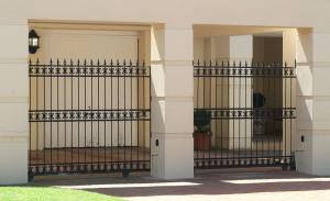 Controlled gate system